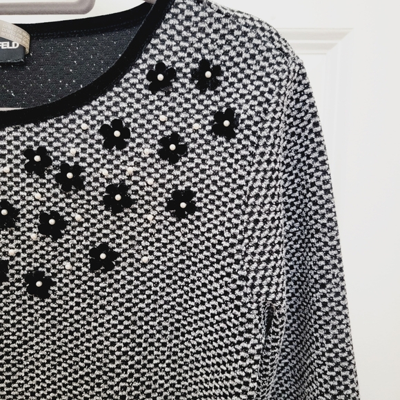 KARL LAGERFELD PARIS Tweed pearl and floral necklace details sweater - Picture 4 of 10